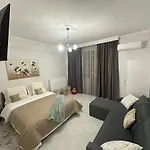 Del Sol 6 Meteora Luxurious Family