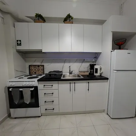 Del Sol 6 Meteora Luxurious Family 아파트 칼람파카