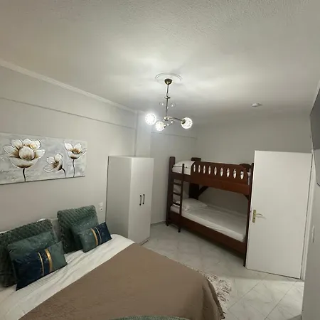 아파트 Del Sol 6 Meteora Luxurious Family *